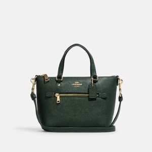 ✨BRAND NEW✨ Coach mini gallery forest green